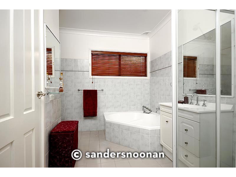 11 Elm Street, Lugarno NSW 2210