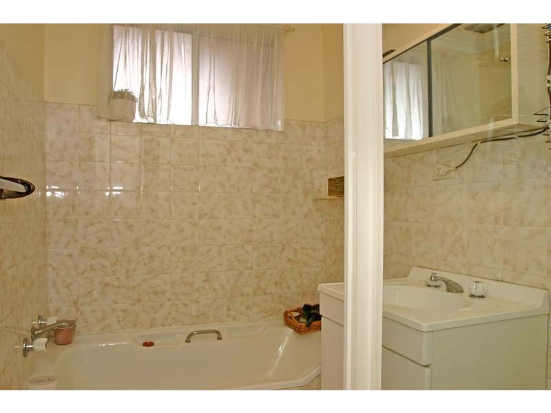 2/48 Jersey Avenue, Mortdale NSW 2223