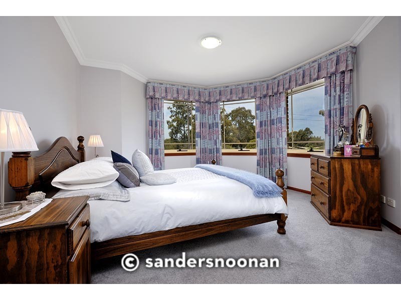 106 Lorraine Street, Peakhurst Heights NSW 2210