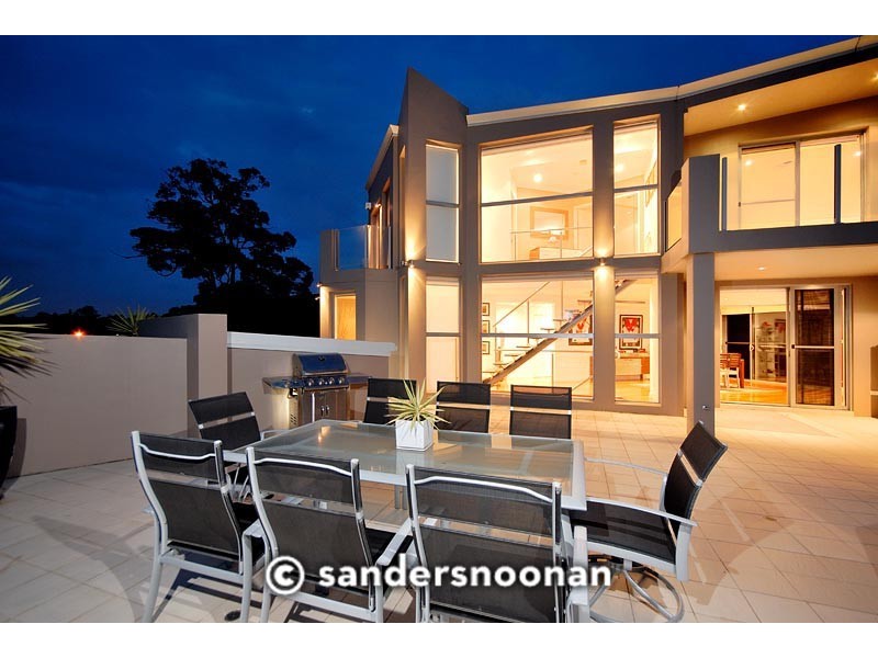 9 Llewellyn Street, Oatley NSW 2223