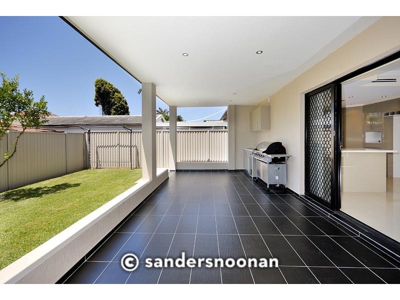 4a Salisbury Avenue, Riverwood NSW 2210