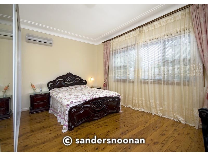 92 Mountview Avenue, Beverly Hills NSW 2209