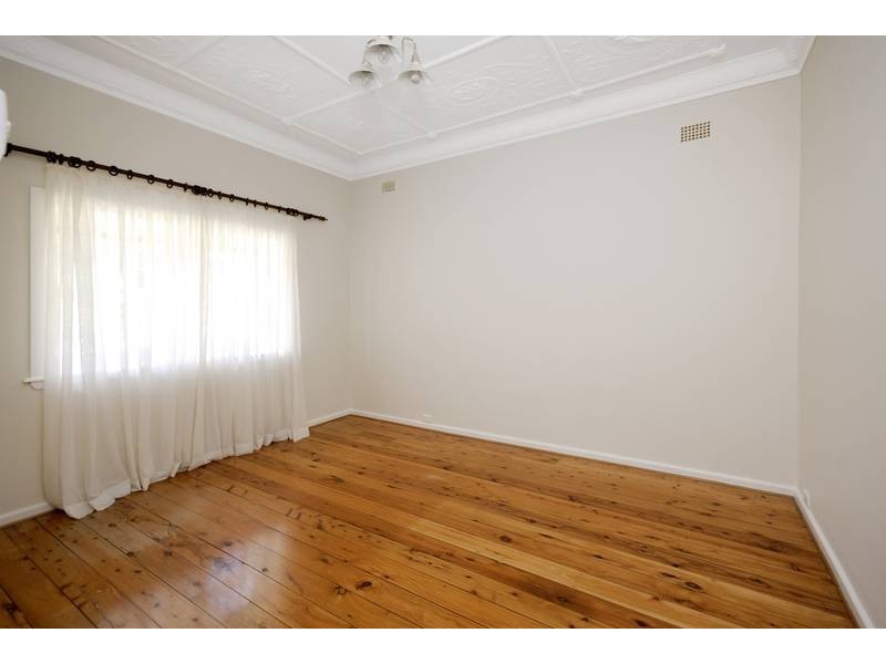 519 Forest Rd, Bexley NSW 2207