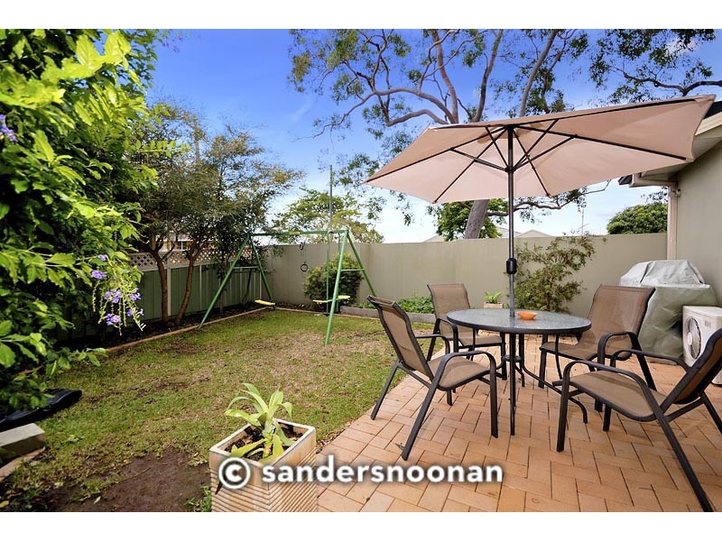 1/68 Lugarno Parade, Lugarno NSW 2210