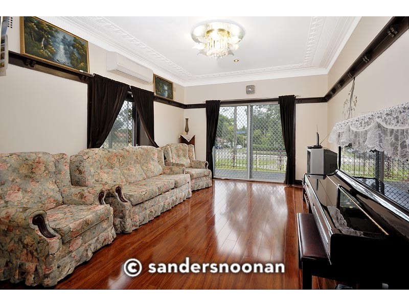 912 Forest Road, Peakhurst NSW 2210