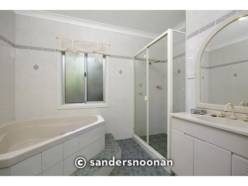 8 Tate Place, Lugarno NSW 2210