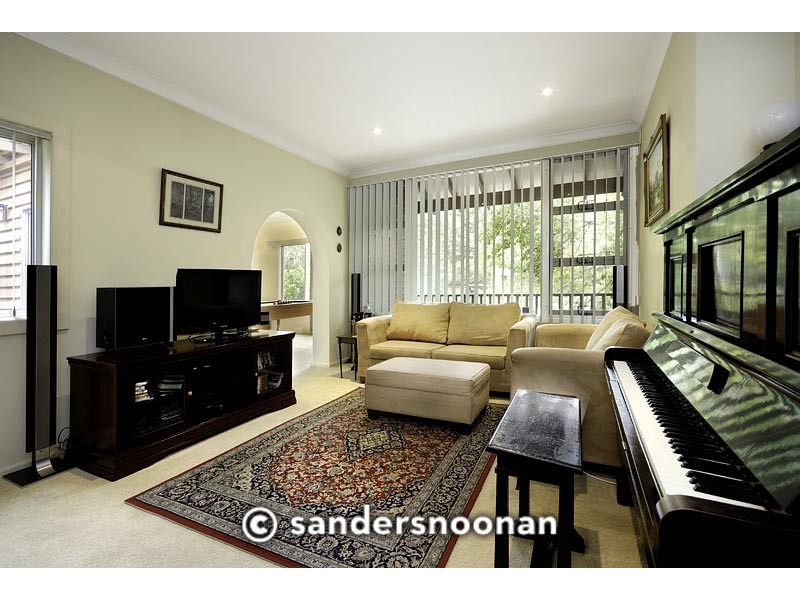 8 Tate Place, Lugarno NSW 2210