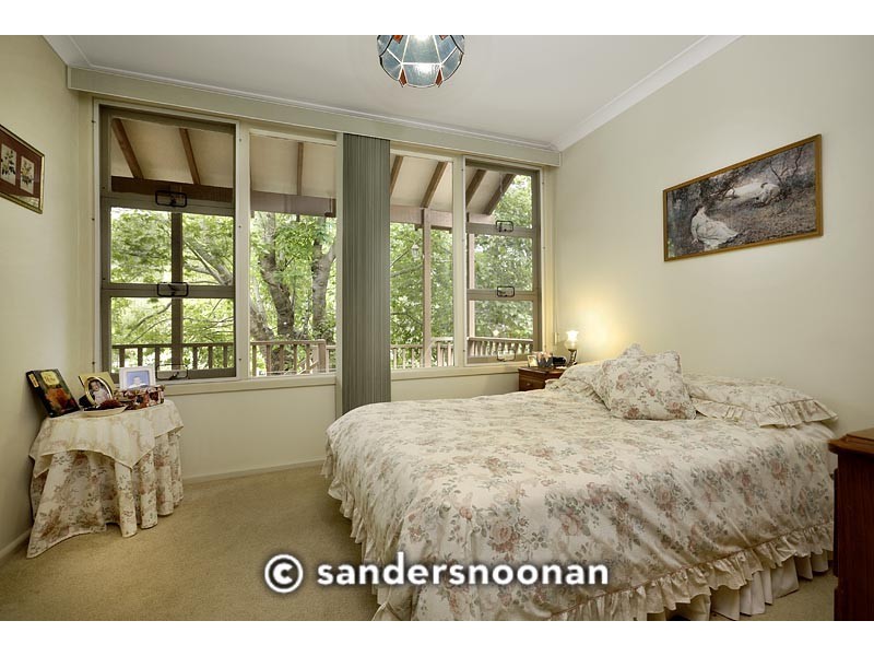 8 Tate Place, Lugarno NSW 2210