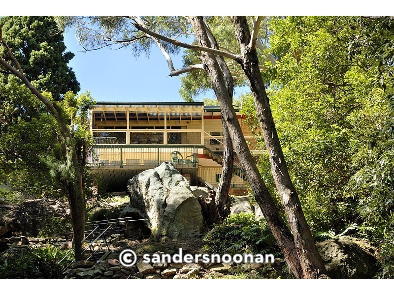 6 Riverside Drive, Lugarno NSW 2210