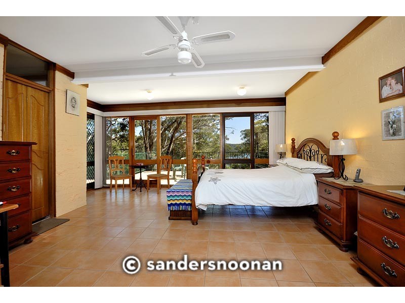 6 Riverside Drive, Lugarno NSW 2210