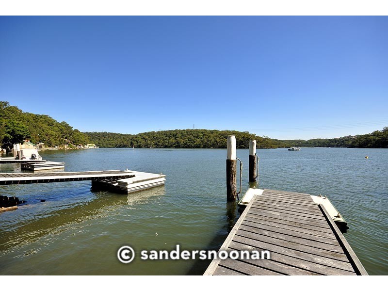 6 Riverside Drive, Lugarno NSW 2210