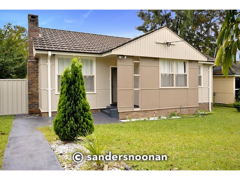 11 Peace Avenue, Peakhurst NSW 2210