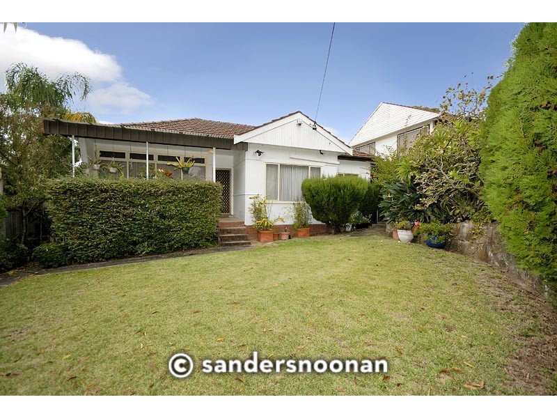 12 Lorraine Avenue, Padstow Heights NSW 2211