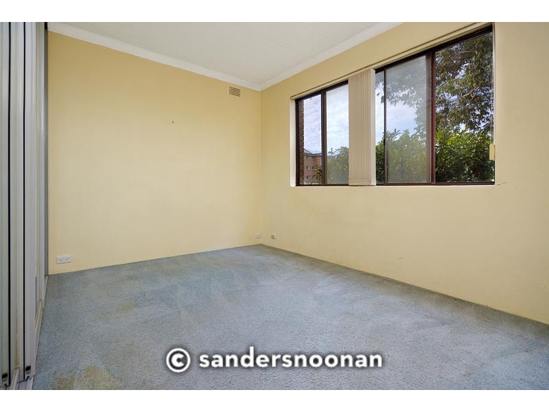 1/22 Macquarie Place, Mortdale NSW 2223
