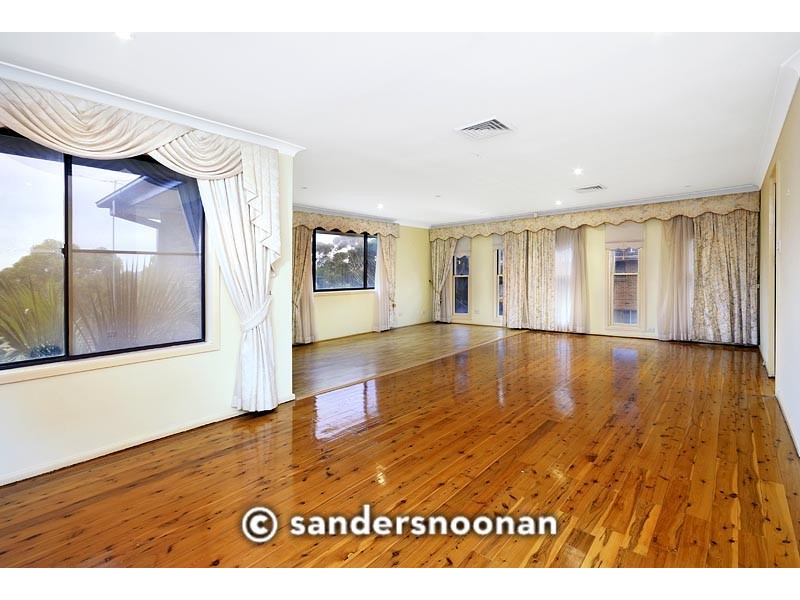 11B Valentia Avenue, Lugarno NSW 2210