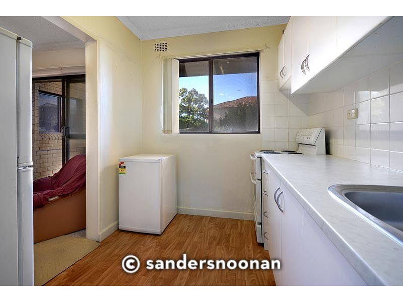 8/22 Macquarie Place, Mortdale NSW 2223