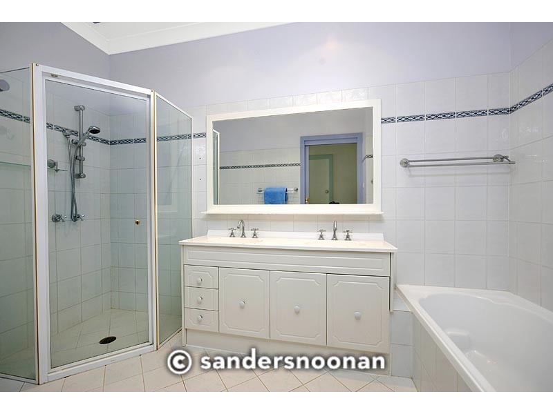 51 Valentia Avenue, Lugarno NSW 2210