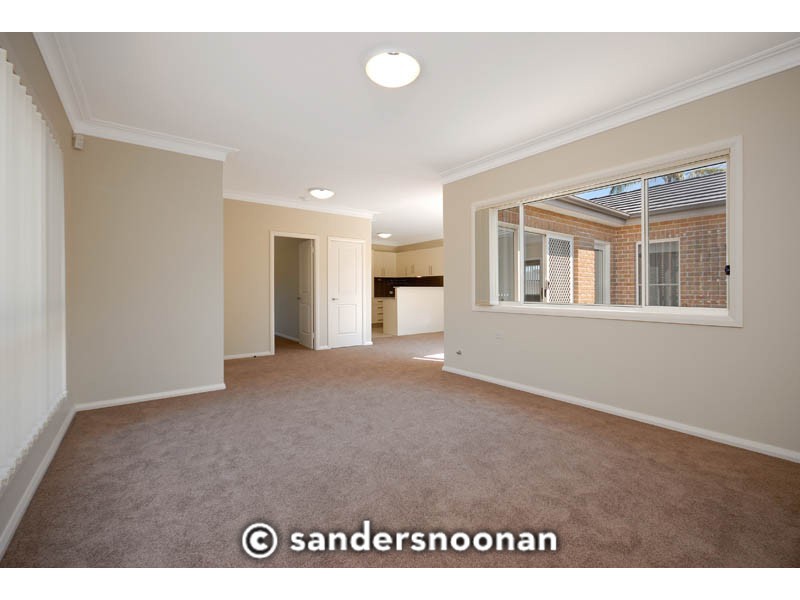 6/6 Waldo Crescent, Peakhurst NSW 2210