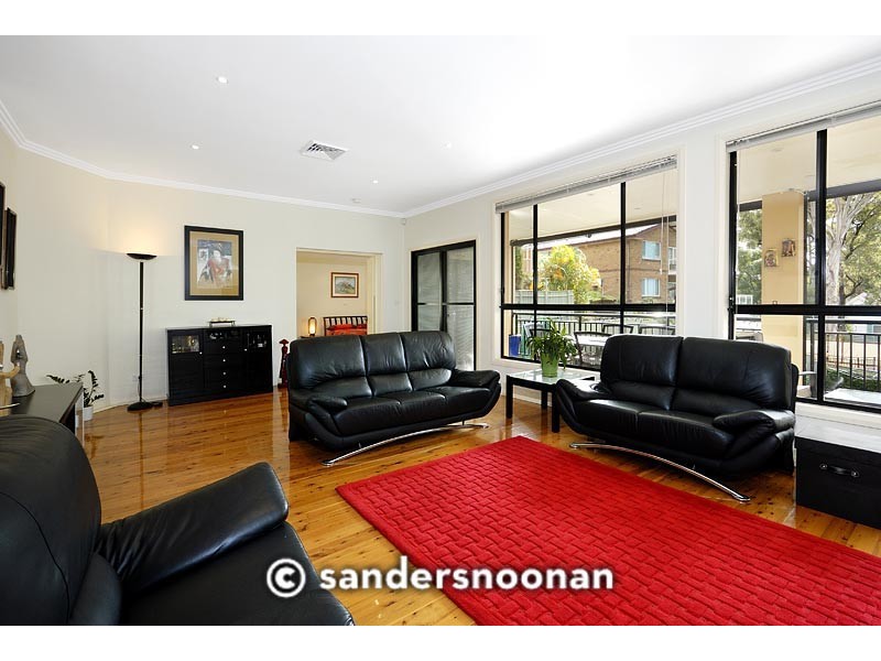 12 Woodlands Avenue, Lugarno NSW 2210