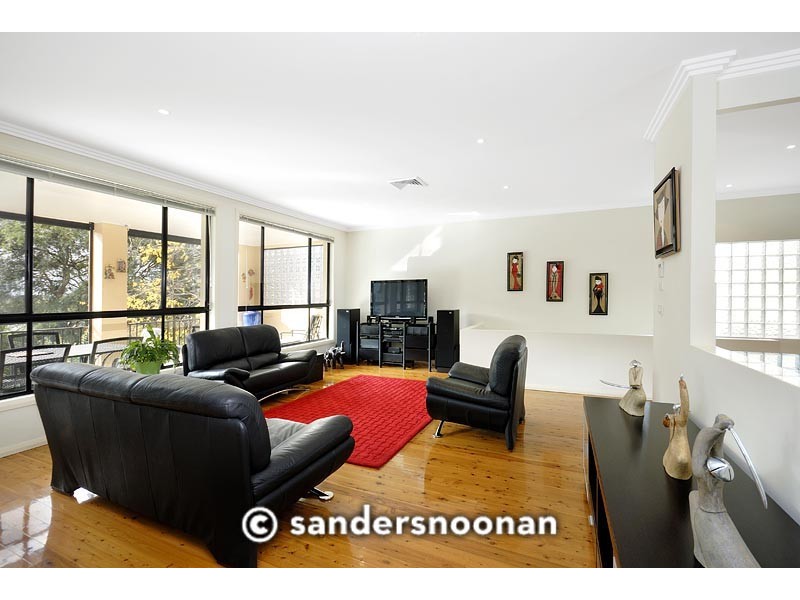 12 Woodlands Avenue, Lugarno NSW 2210