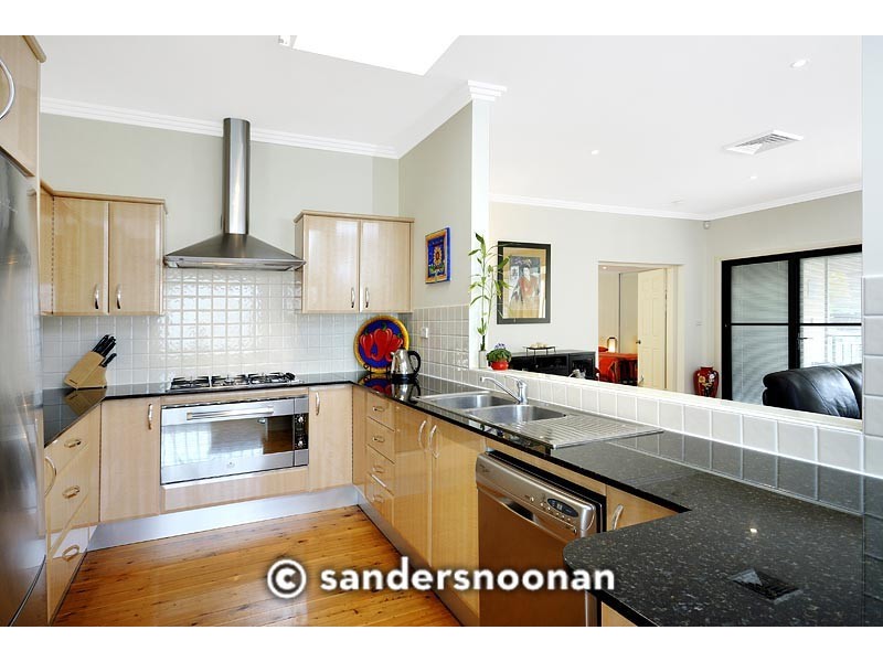 12 Woodlands Avenue, Lugarno NSW 2210