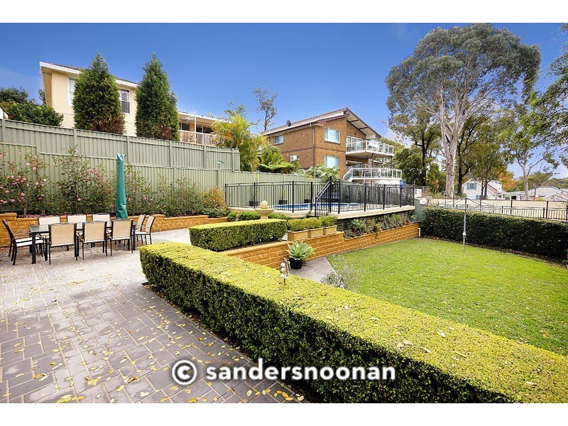 12 Woodlands Avenue, Lugarno NSW 2210