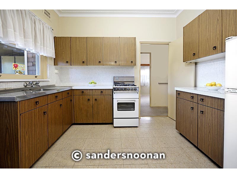 44 Baumans Road, Peakhurst NSW 2210