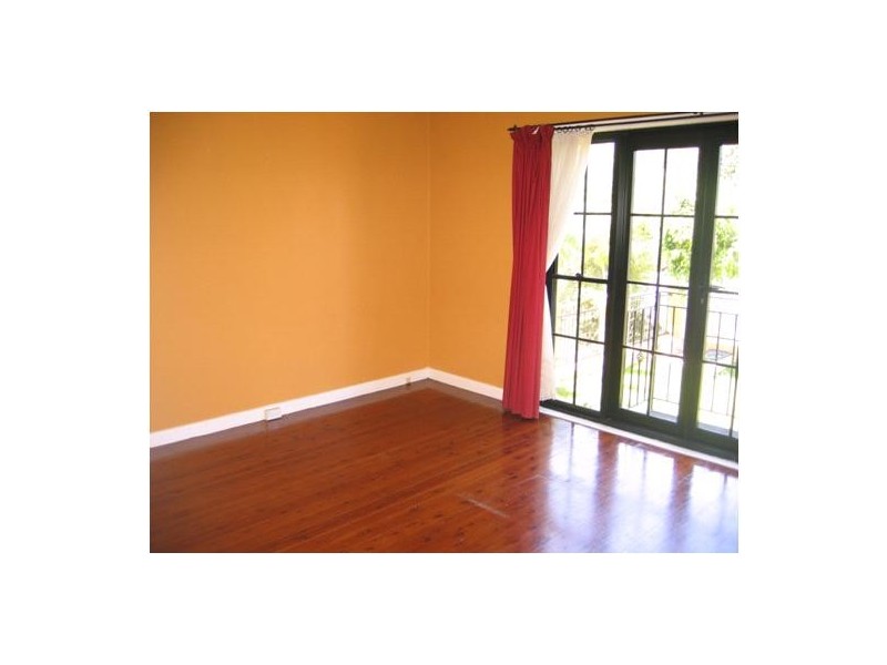 22 Doris Street, Picnic Point NSW 2213