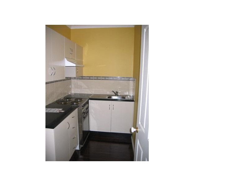 22 Doris Street, Picnic Point NSW 2213