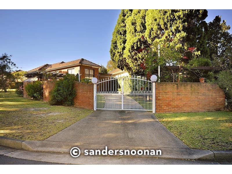 3 New England Drive, Kingsgrove NSW 2208