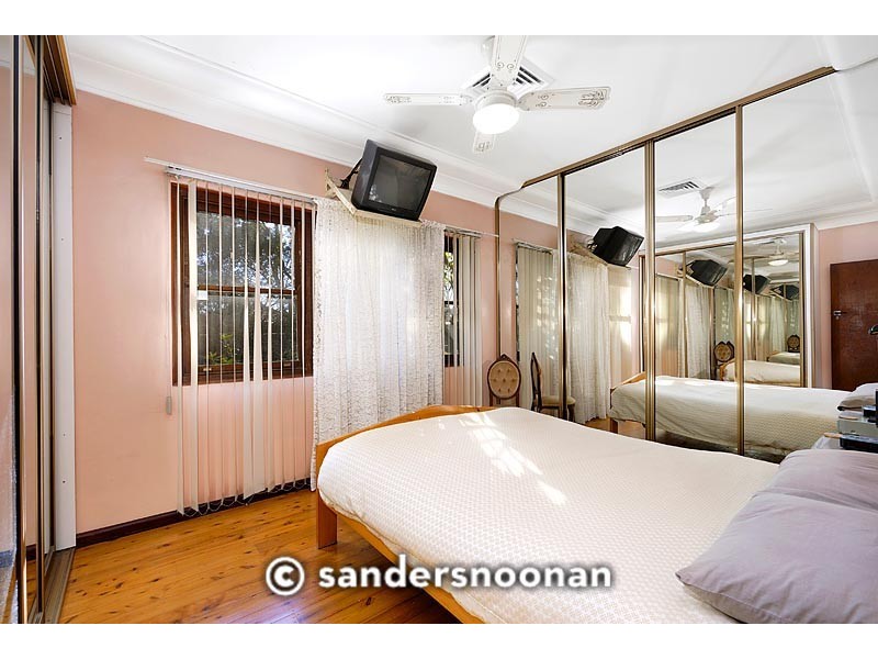 3 New England Drive, Kingsgrove NSW 2208