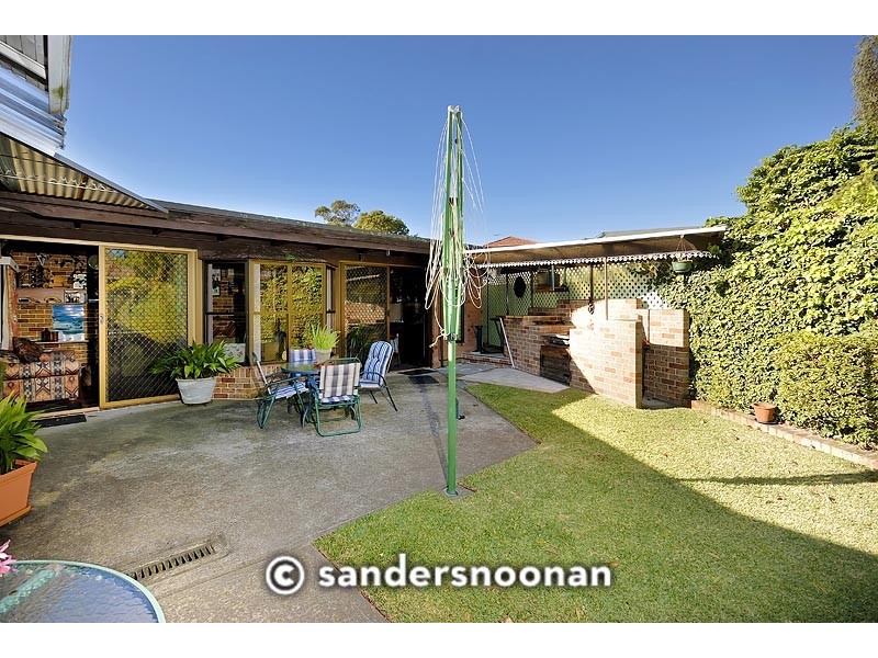 3 New England Drive, Kingsgrove NSW 2208