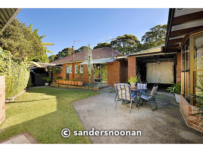 3 New England Drive, Kingsgrove NSW 2208