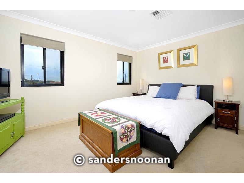 10/2 The Mall, South Hurstville NSW 2221