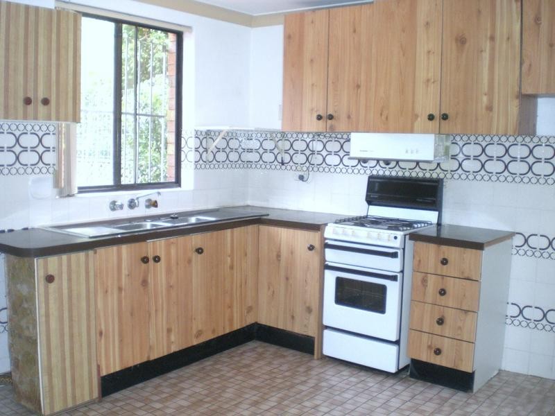 2A Evans Street, Peakhurst NSW 2210