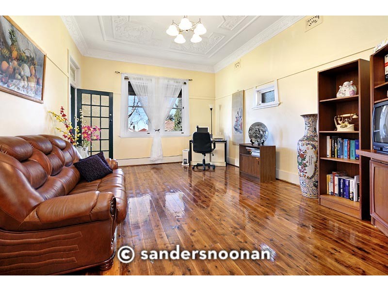 11 Rosemont Avenue, Mortdale NSW 2223