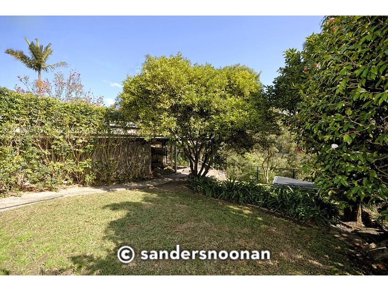 16 Jindabyne Crescent, Peakhurst Heights NSW 2210