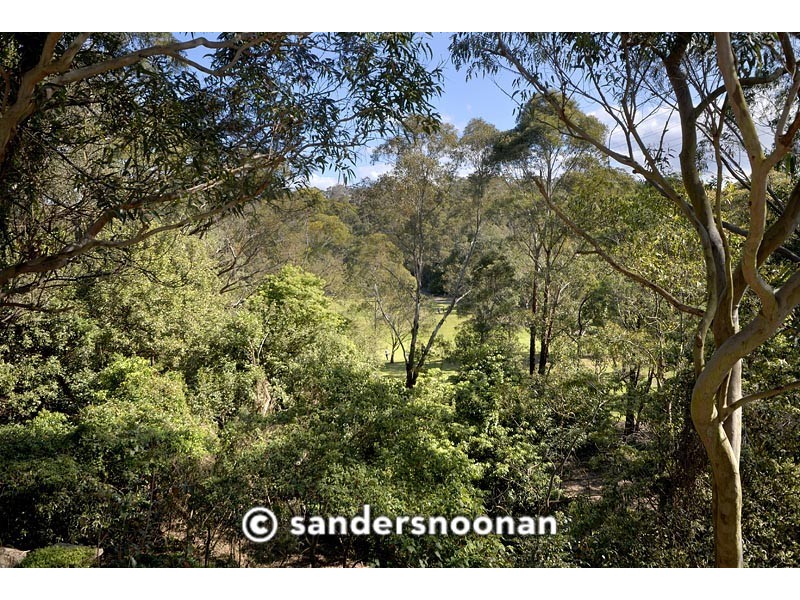 16 Jindabyne Crescent, Peakhurst Heights NSW 2210