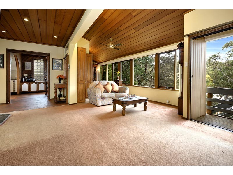 32 Robyn Street, Peakhurst Heights NSW 2210