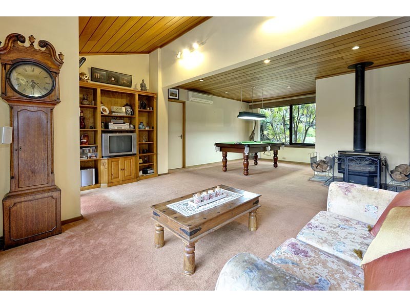 32 Robyn Street, Peakhurst Heights NSW 2210