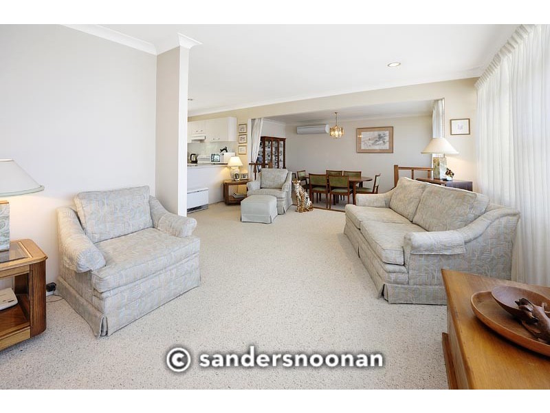 40 Waterside Parade, Peakhurst Heights NSW 2210