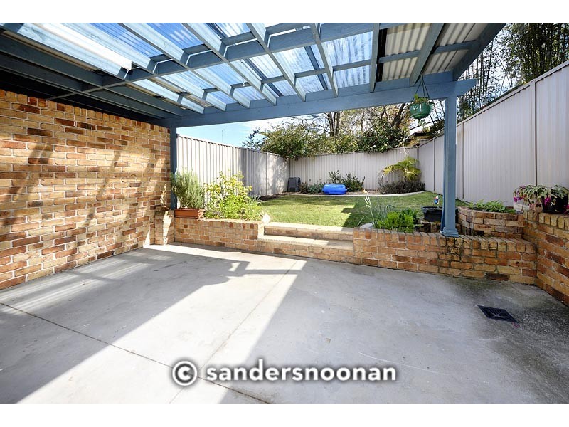 18 Universal Street, Mortdale NSW 2223