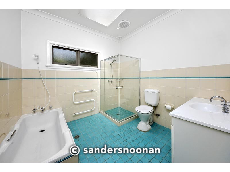 167A Belmore Road (Near Clarendon Rd), Peakhurst NSW 2210