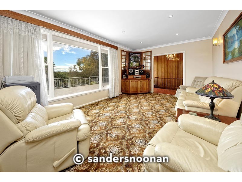 61 Lorraine Street, Peakhurst Heights NSW 2210