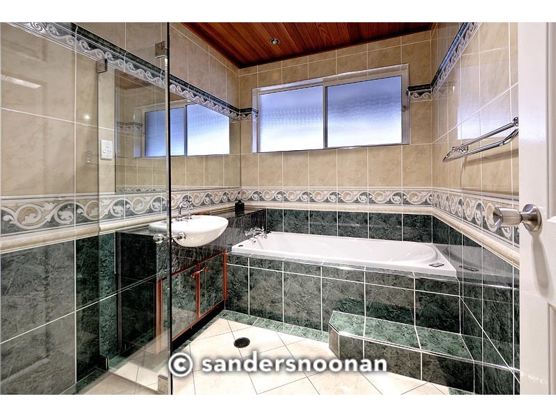 61 Lorraine Street, Peakhurst Heights NSW 2210