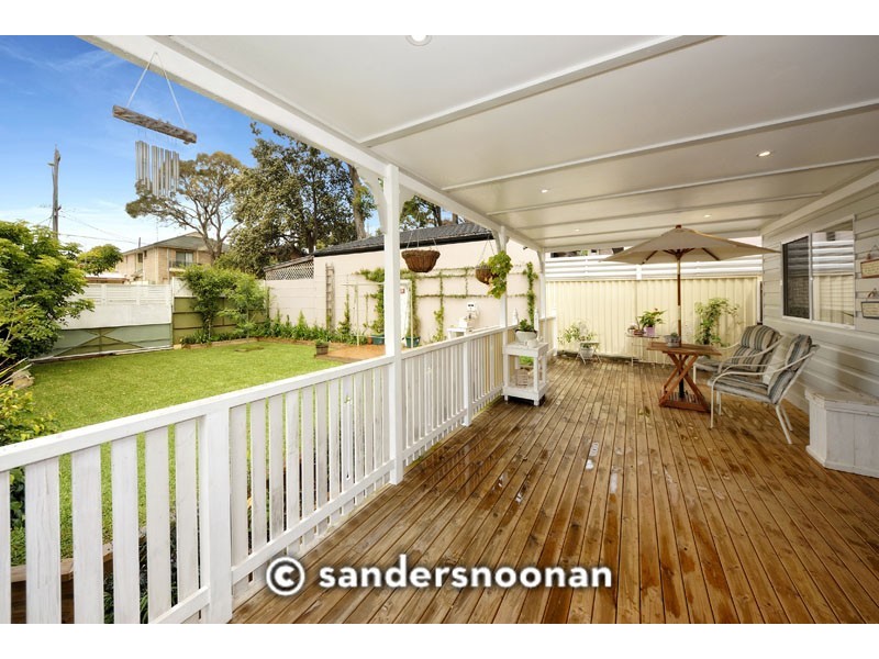 43 Lawrence Street, Peakhurst NSW 2210