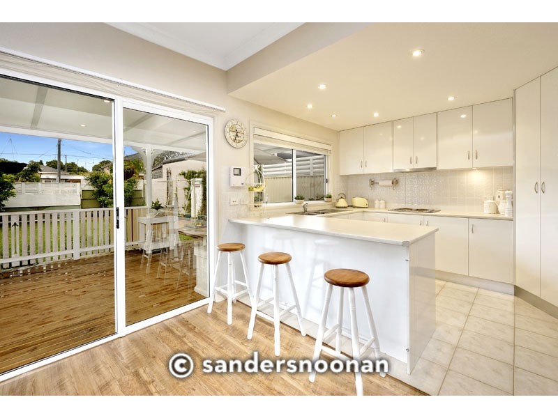 43 Lawrence Street, Peakhurst NSW 2210