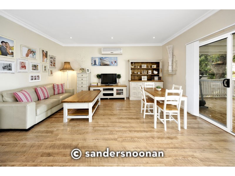 43 Lawrence Street, Peakhurst NSW 2210