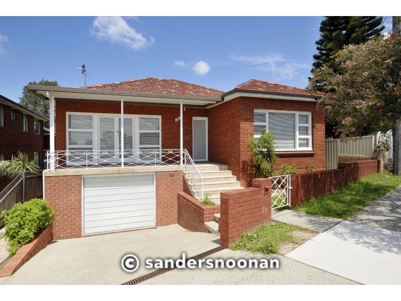38 Moorefields Road, Kingsgrove NSW 2208