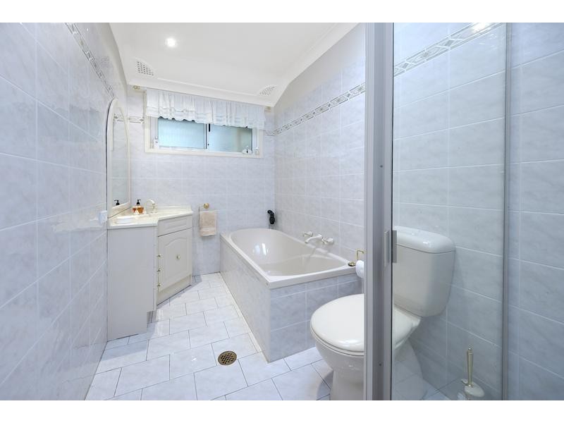 Peakhurst Heights NSW 2210